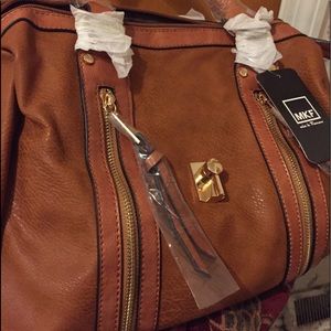 Mia K Farrow collection ladies handbag.